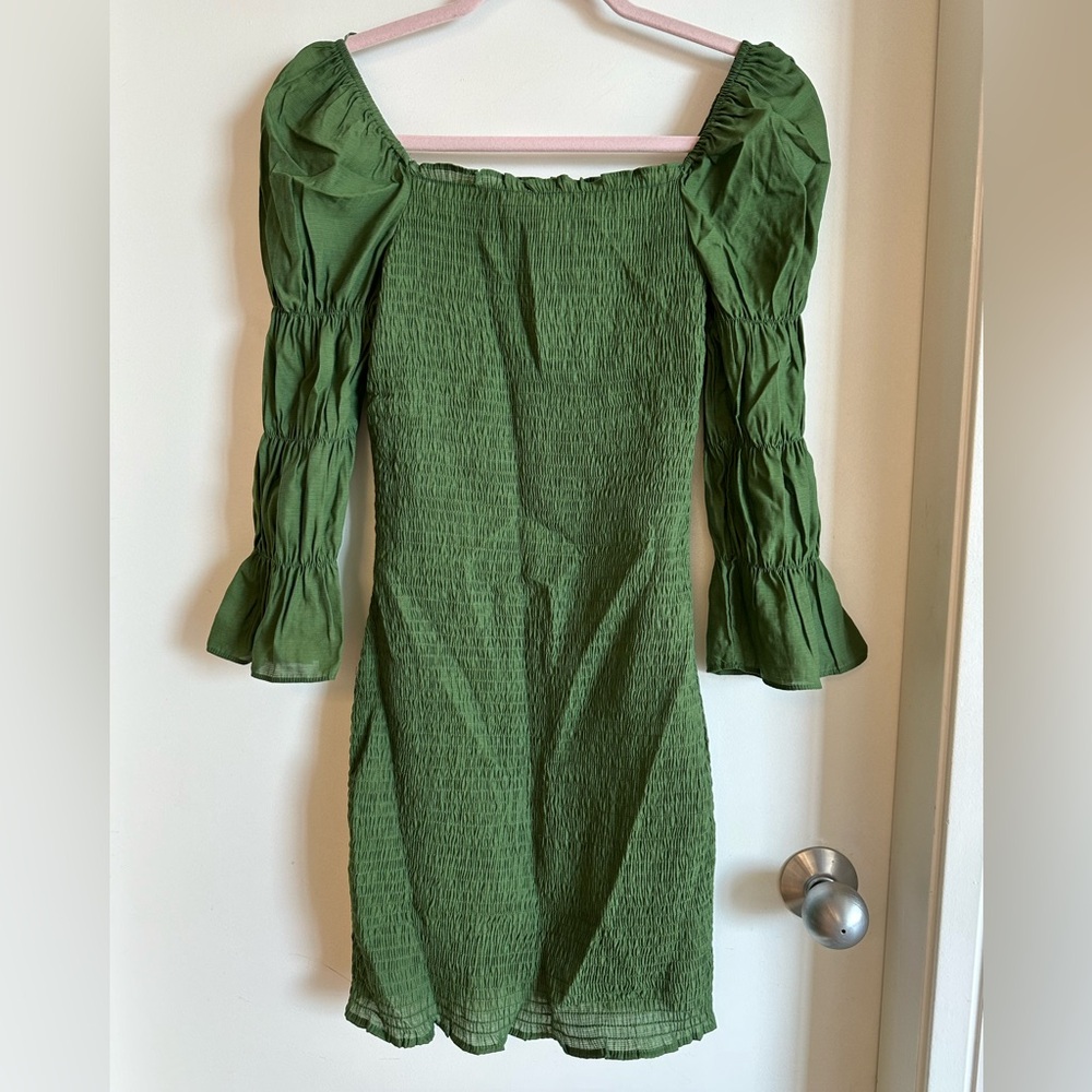 GREEN SHIRRED SMOCKED BODYCON DRESS WITH LONG PUFFED PRINCESS SLEEVES